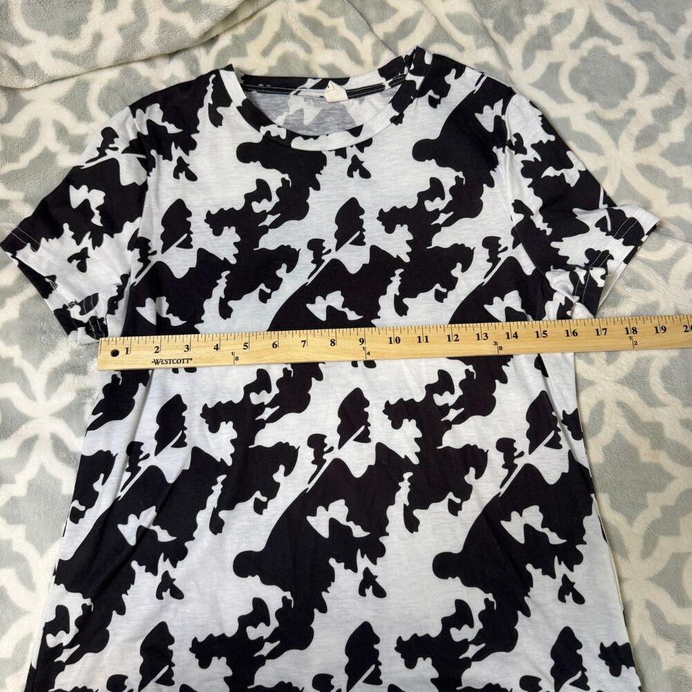 Black White Cow Print Abstract T-Shirt Womens M Short Sleeve Stretch Casual Top - Picture 4 of 8